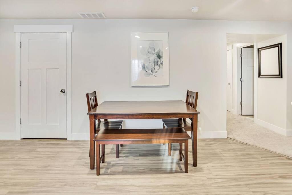 New Furnished 2Bd Apt! Great For Long Stays Vineyard Bagian luar foto